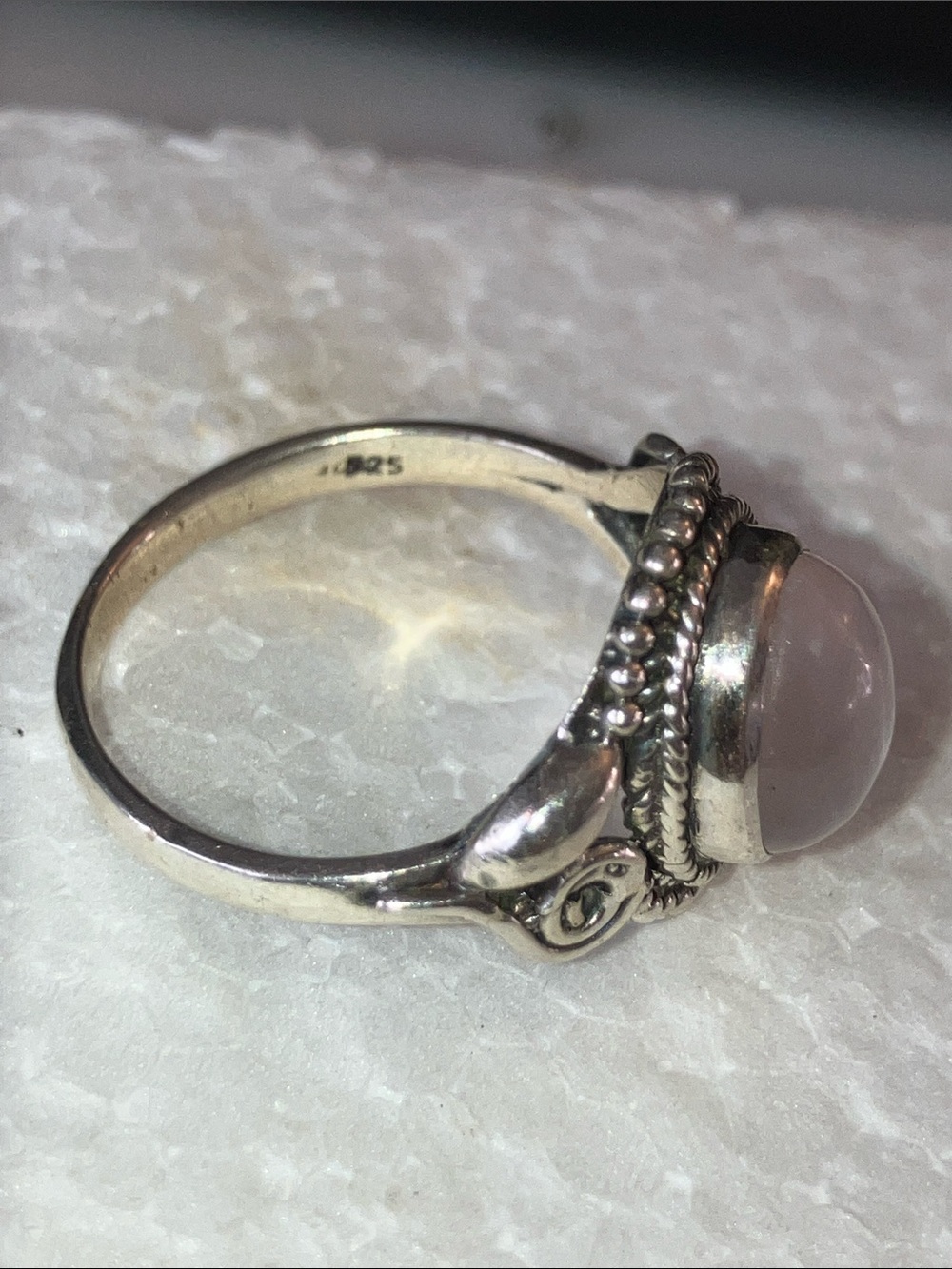 Sterling Silver Rose Quartz Oval Ring - Pink Gemstone - Picture 5 of 7